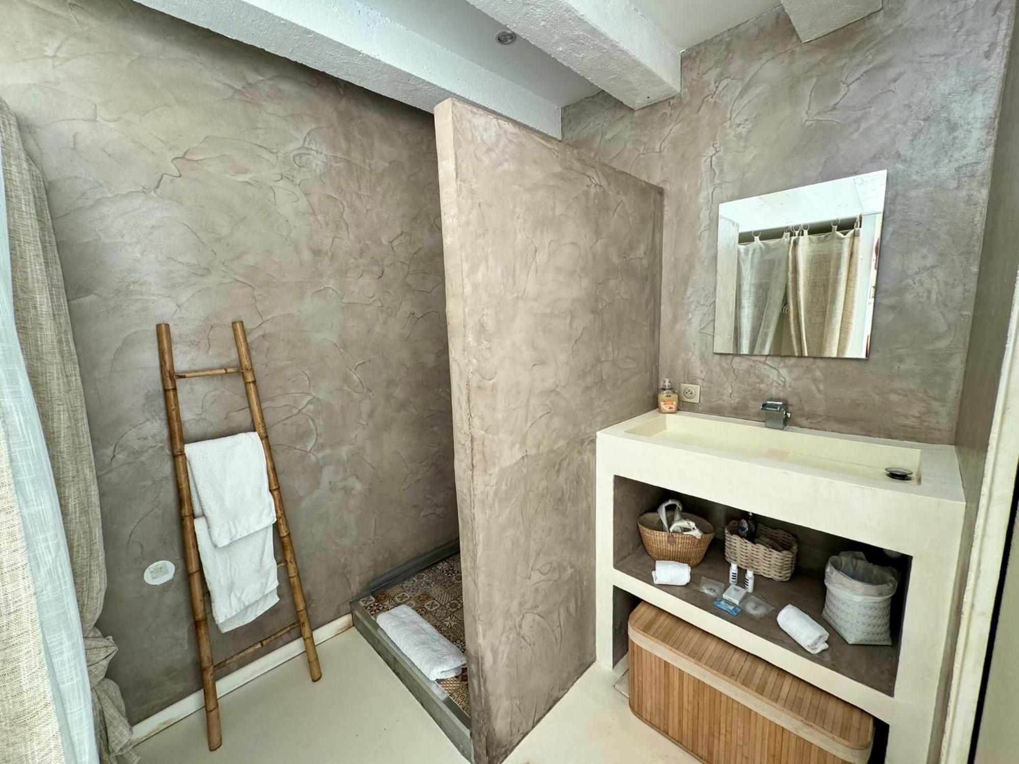 Lou Cabanou Apartment Сен Максим Екстериор снимка